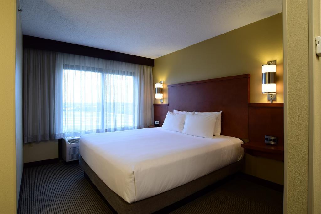 Hyatt Place Dallas Las Colinas Irving Room photo